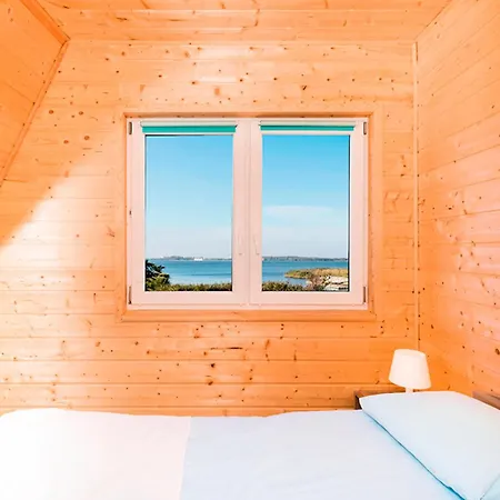 Dhh Przystan Nr 5 * Dziwnówek